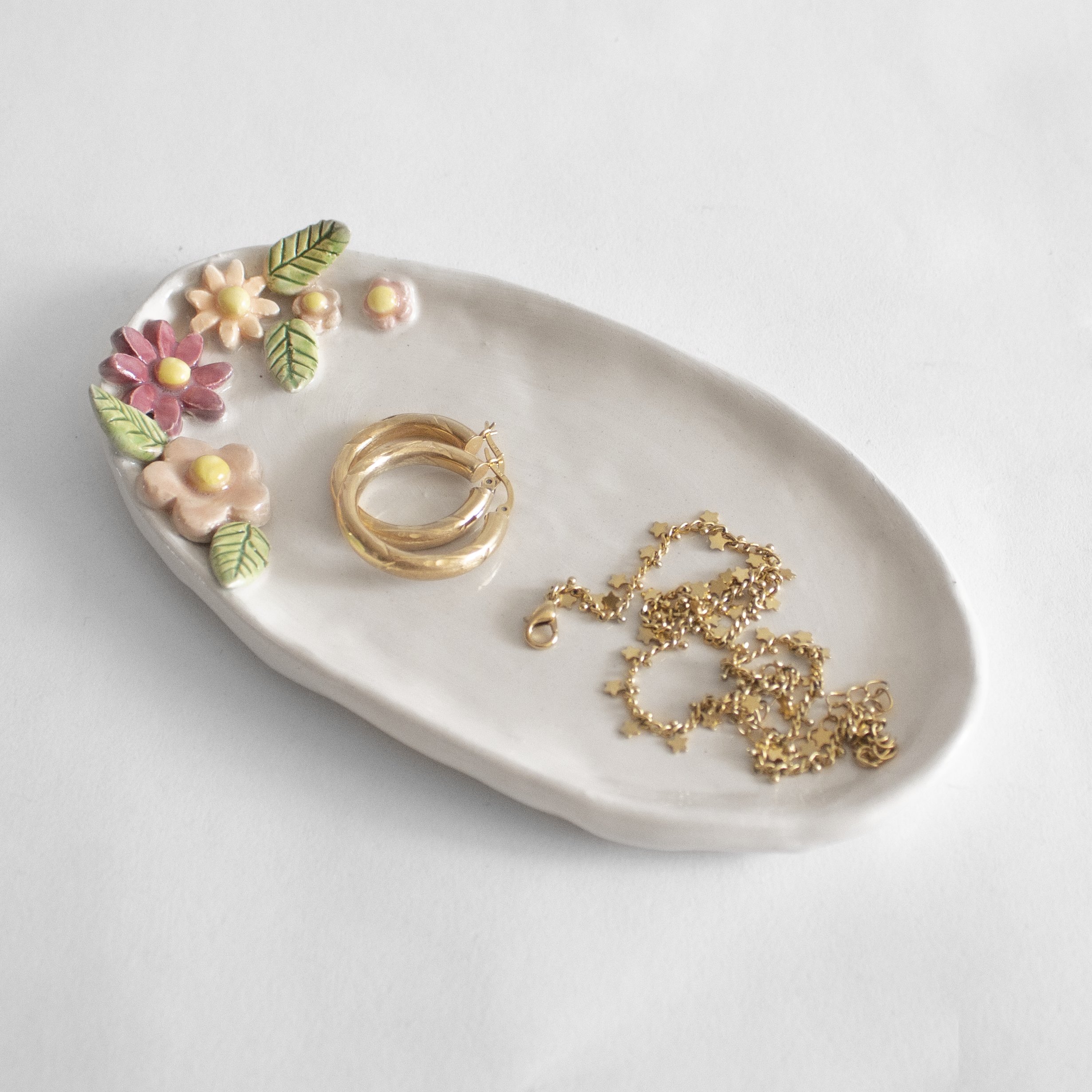 Plato alhajero ovalado con flores - Imagen 2