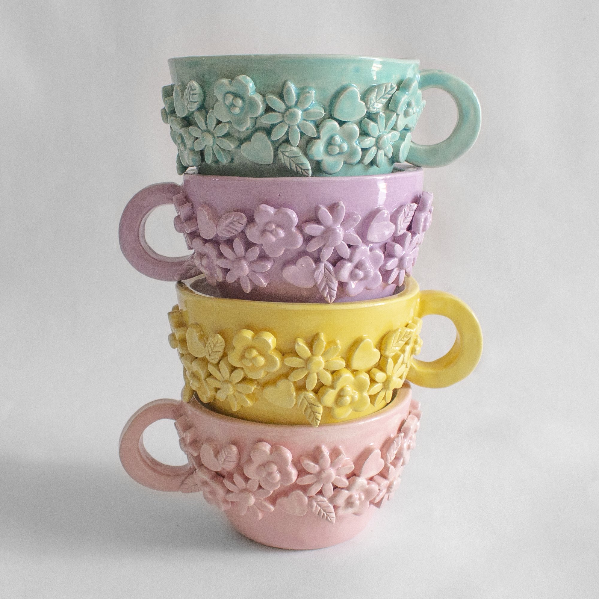 Taza con flores